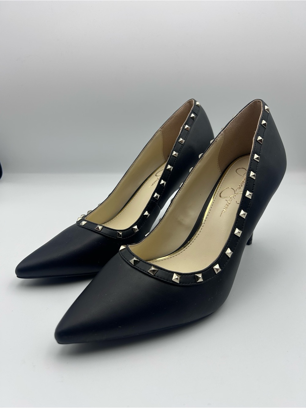 Jessica Simpson Studded Pointed-Toe Pumps – Women’s Size 10